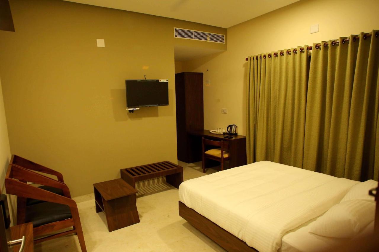 Hotel Kira Palace Residency Ernakulam Exteriér fotografie