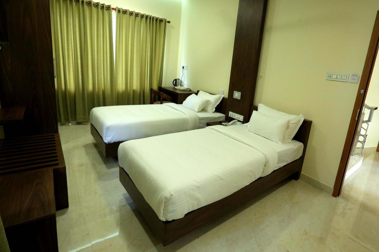 Hotel Kira Palace Residency Ernakulam Exteriér fotografie