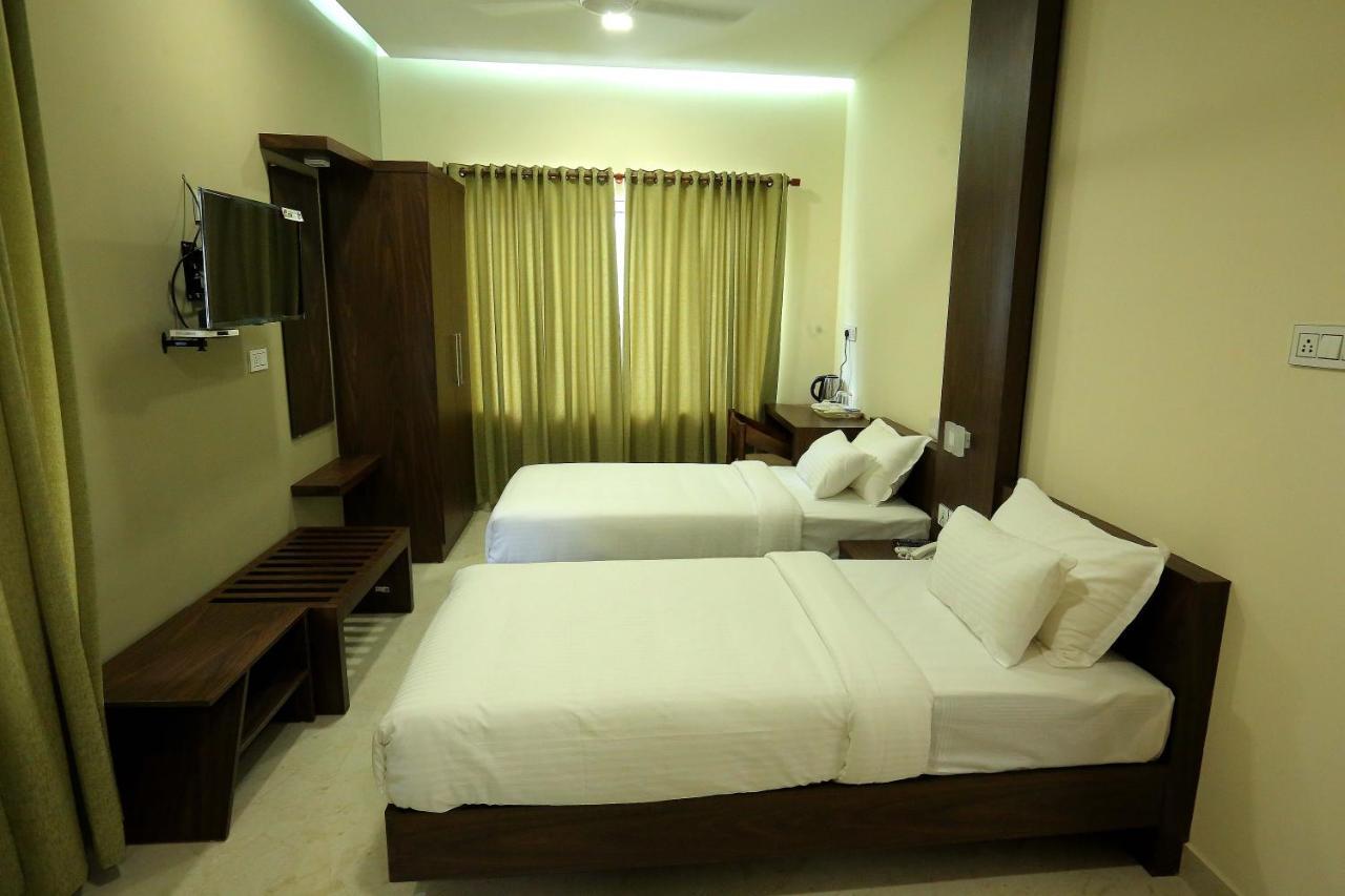 Hotel Kira Palace Residency Ernakulam Exteriér fotografie