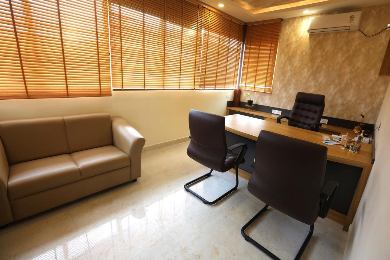 Hotel Kira Palace Residency Ernakulam Exteriér fotografie